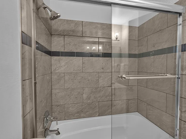 1526 S Jersey St — Photo 16