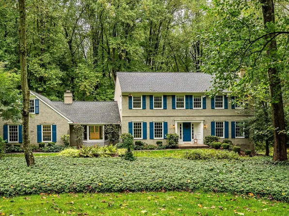 2 Ardmoor Ln, Chadds Ford, PA 19317