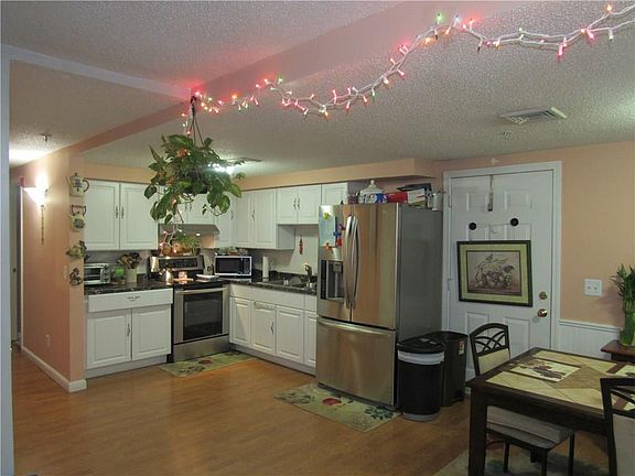 4th image of 31 Devereux St APT 210