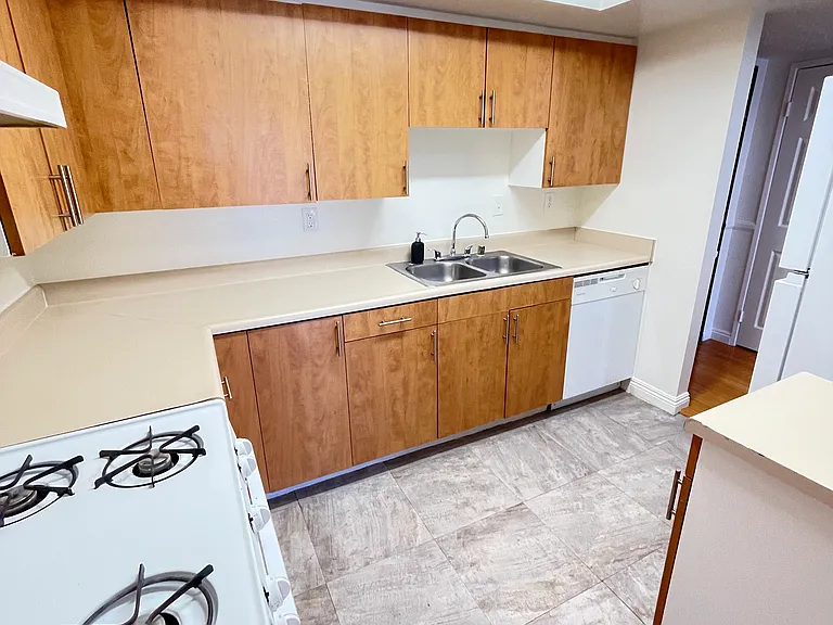 2425 Canada Blvd #106 — Photo 7