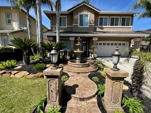 2391 Fernwood Ln — Photo 1