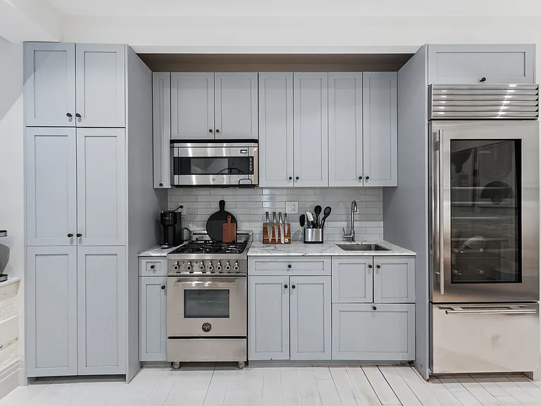43 W 27th St #6R — Photo 16