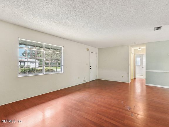 5th image of 996 DORADO Drive