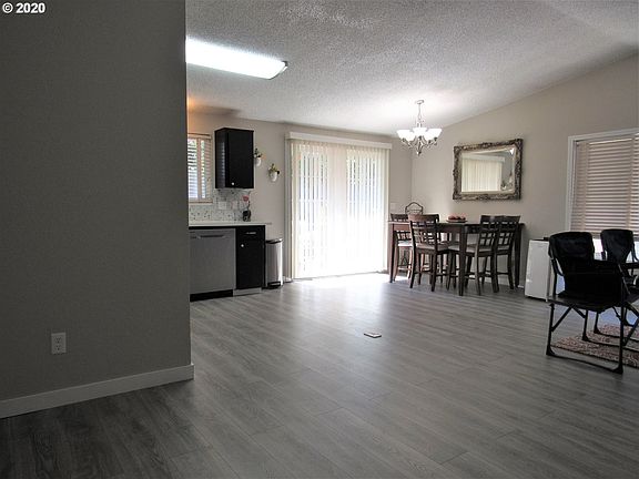 2nd image of 1640 SE Dowery Ln