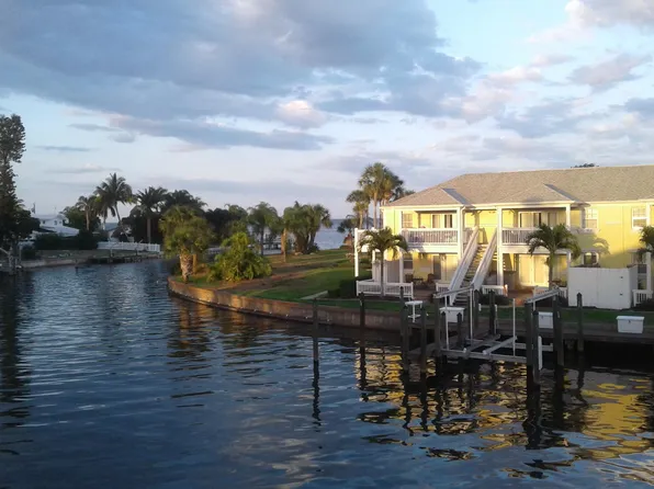 4728 Beach Dr SE, Saint Petersburg, FL