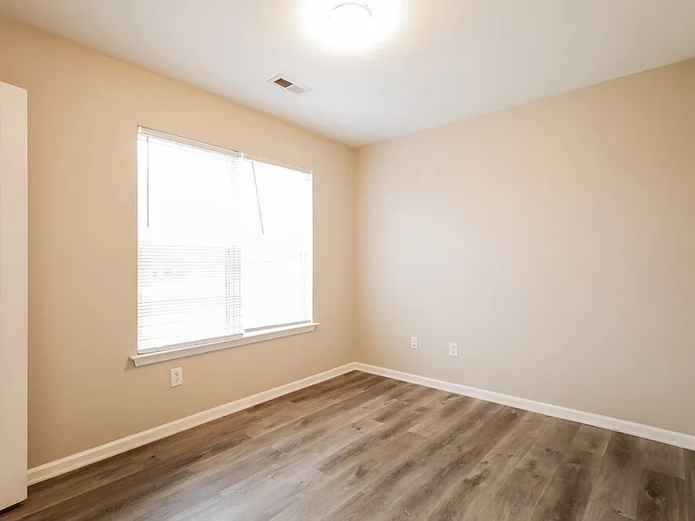 9446 Dewey Dr — Photo 12