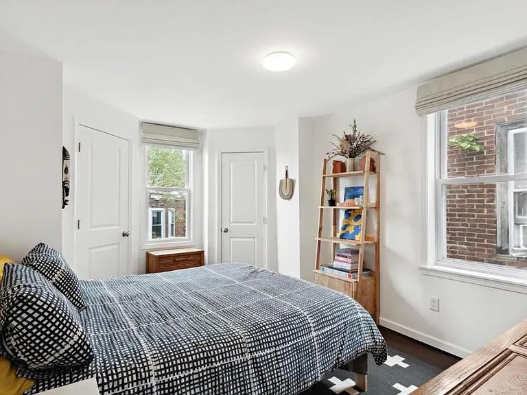512 N Holly St — Photo 13