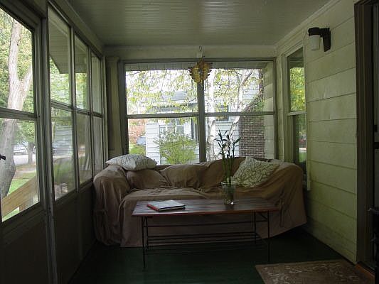 Enclosed porch 