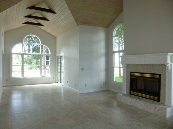 3rd image of 127 Hampton River Dr