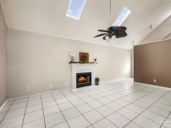 5th image of 6984 Weatherwood Dr