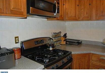 2nd image of 46 Theo Ct