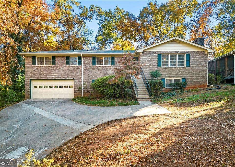 1st image of 552 Duke Dr