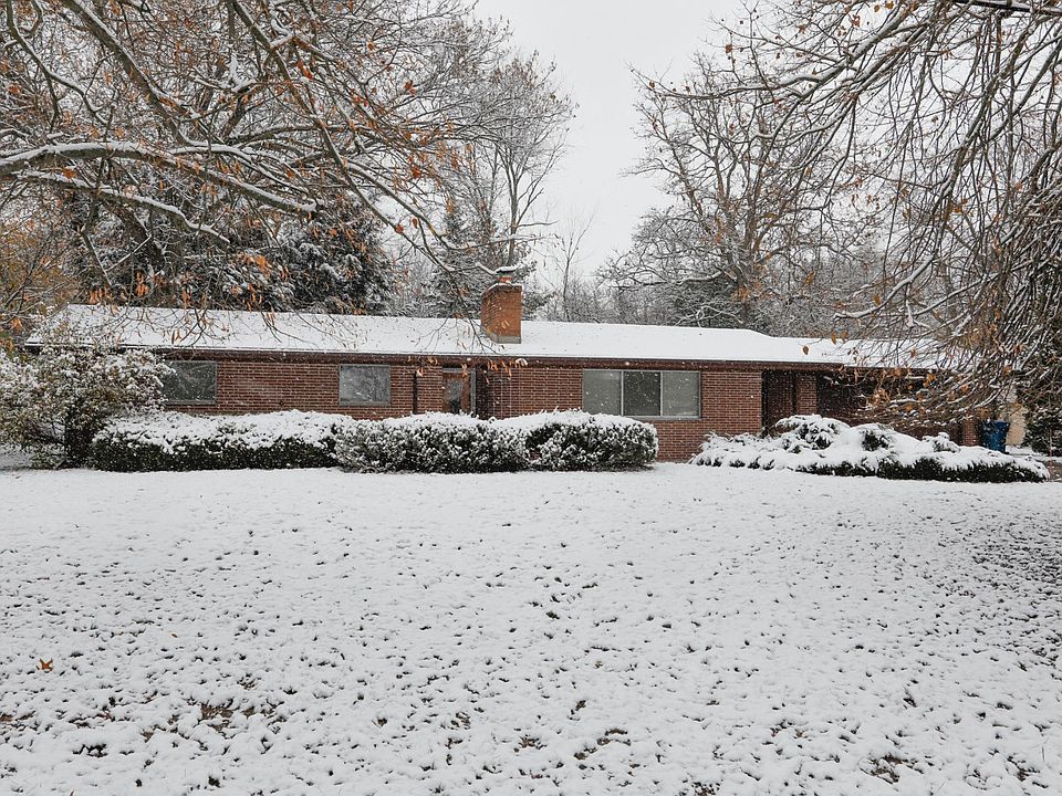 1140 Bronson Circle-101