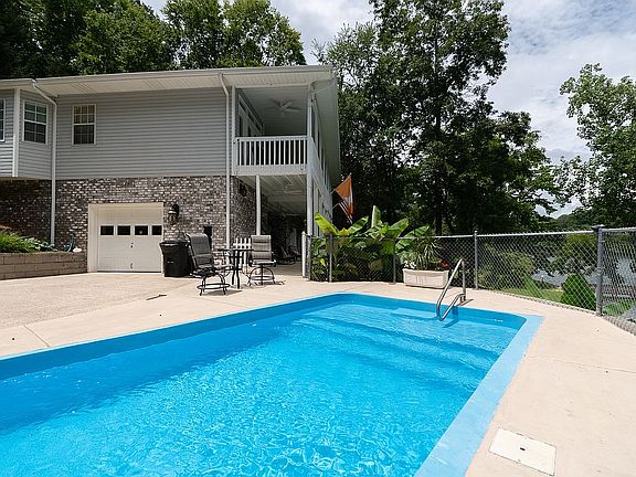 4th image of 1031 Clift Cave Dr
