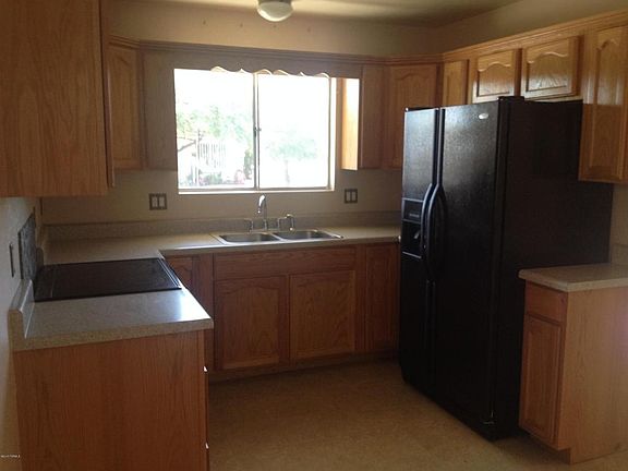 2nd image of 758 W Carolchristine Pl