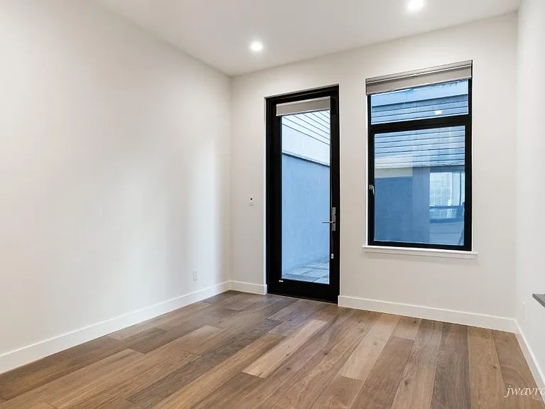 25 Grace St #101 — Photo 14