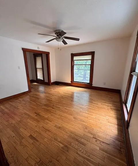 1111 SW Western Ave — Photo 2