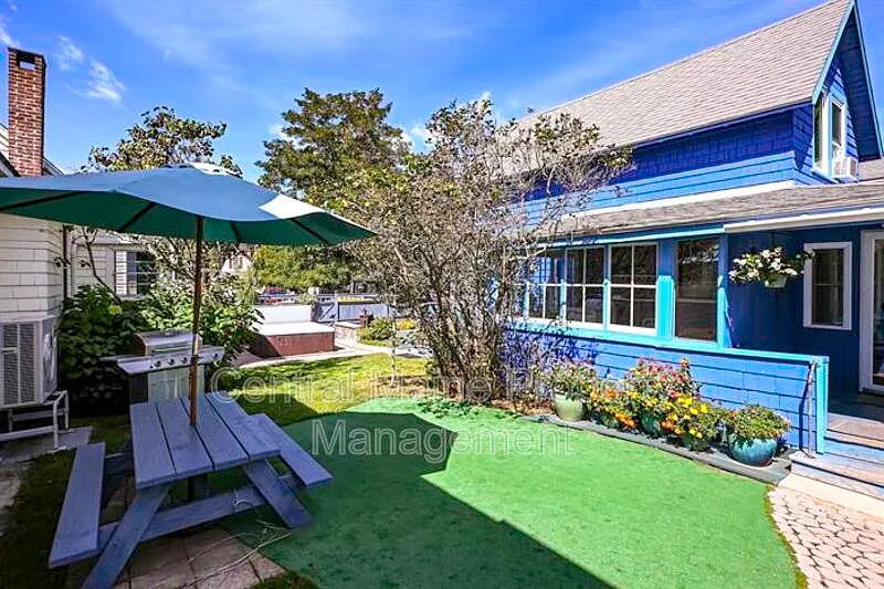 2 bed, 1.0 bath, $3,200 — Photo 1