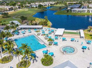 2 Burgundy Dr #2A, Delray Beach, FL 33484