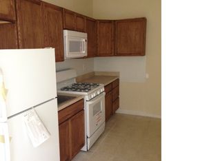 553 E Walnut Ln, Philadelphia, PA 19144