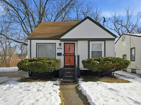 19466 Oakfield St, Detroit, MI 48235