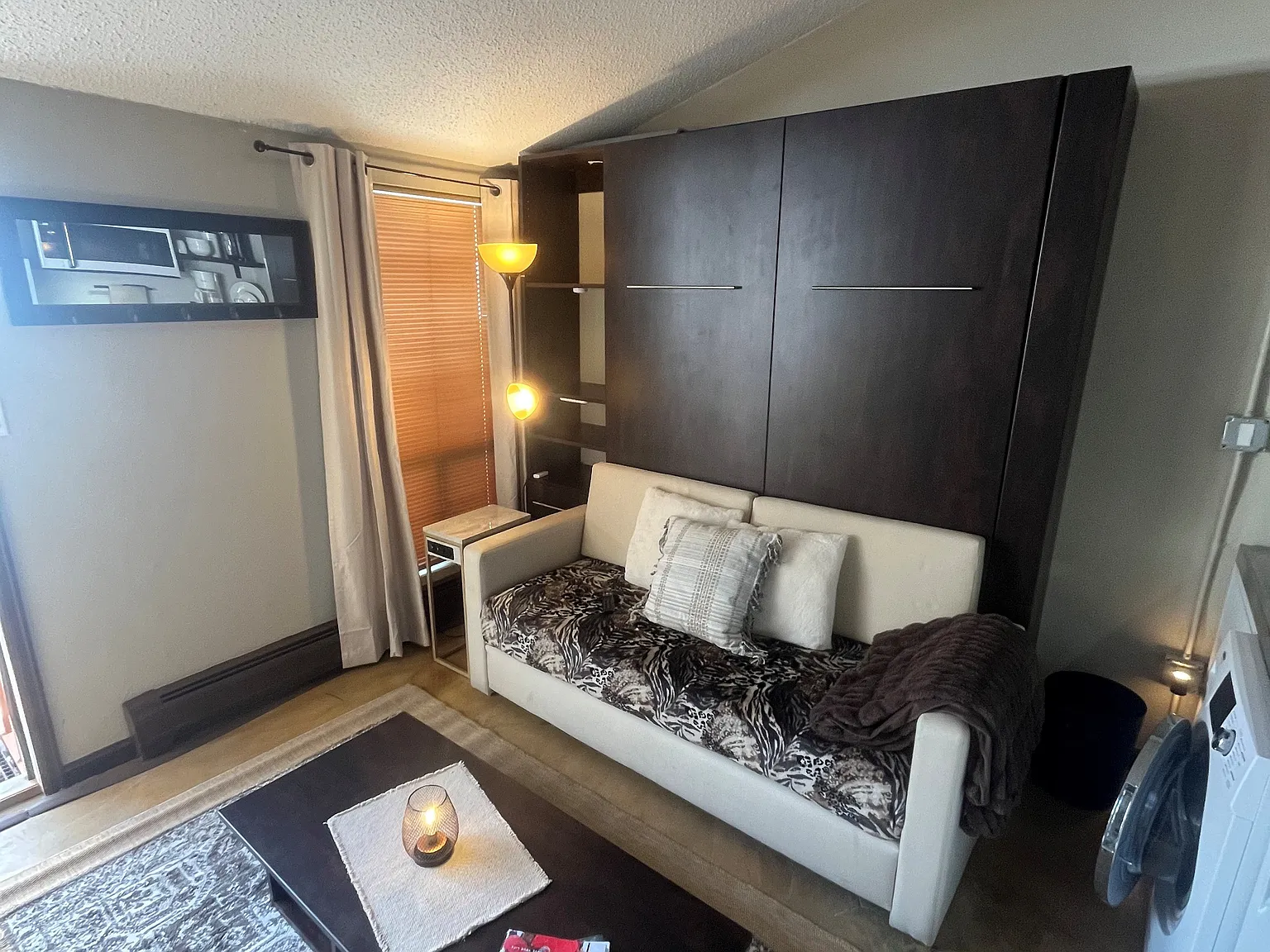 Studio, 300 sqft, $1,500 — Photo 3