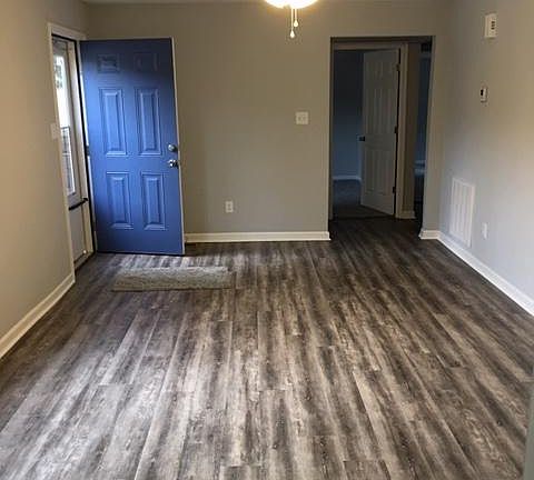 4th image of 1404 W Davidson Ave