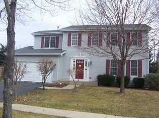 2620 Boxwood Dr, Elgin, IL 60124