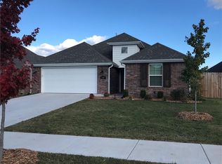 4307 SW Eggersway Pl, Bentonville, AR 72712