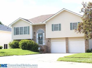 8148 Leighton Ave, Lincoln, NE 68507