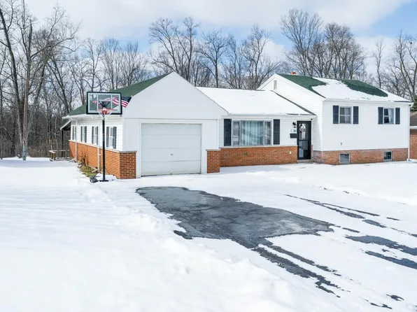 135 Greystone Dr, Hillsboro, OH 45133