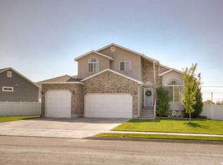 2113 N 1450 W, Clinton, UT 84015