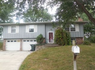 3607 SE Highland Ct, Topeka, KS 66605