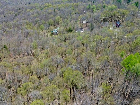 2nd image of 220 Middle Road
