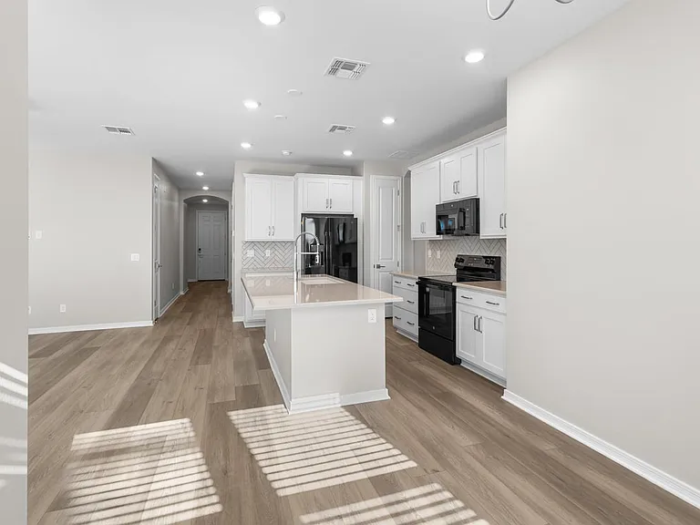 24094 N 162nd Ave — Photo 9