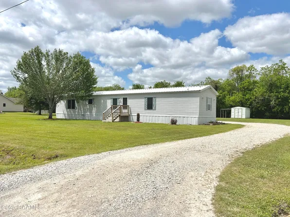 616 Paula Dr, Delcambre, LA 70528