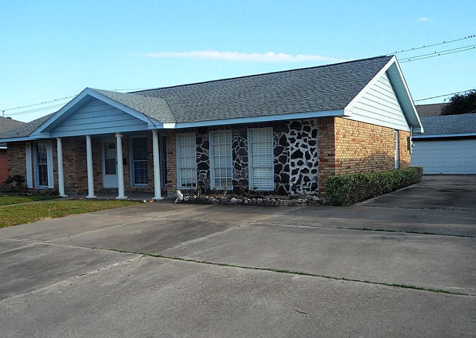 1st image of 6713 Golf Crest Dr