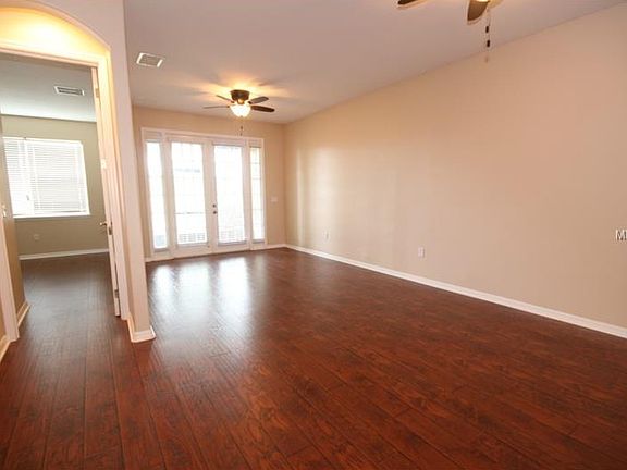 5th image of 2131 Chatham Place Dr