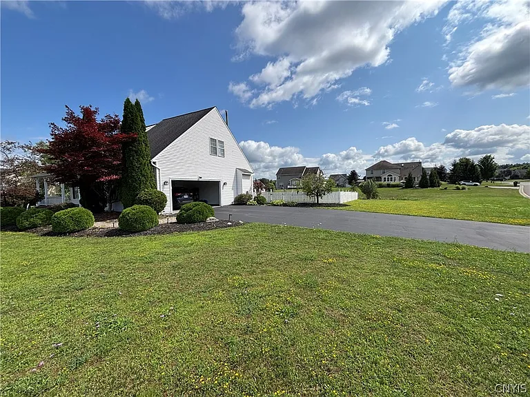 6407 Tulipwood Ln — Photo 19