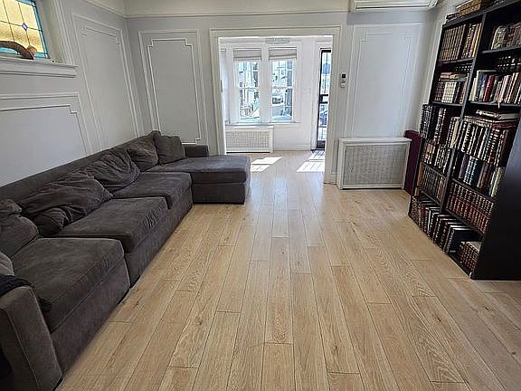 4th image of 1625 Ryder St