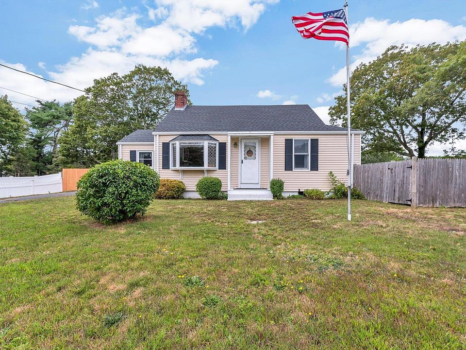 1st image of 7 Queens Bay Lane