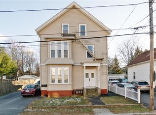 58 Henrietta St, Providence, RI 02904