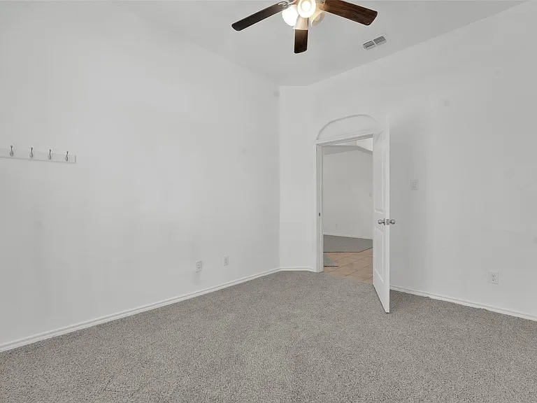 144 Creek Terrace Dr — Photo 7