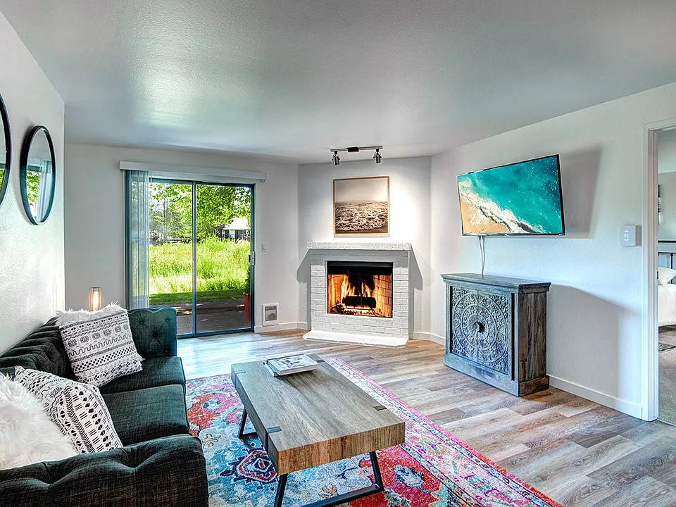 Woodlake Apartments