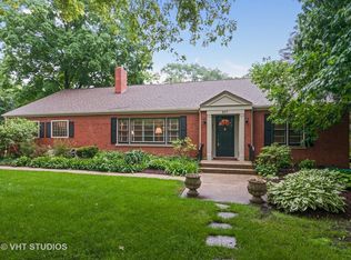 807 Warrenville Rd, Wheaton, IL 60189