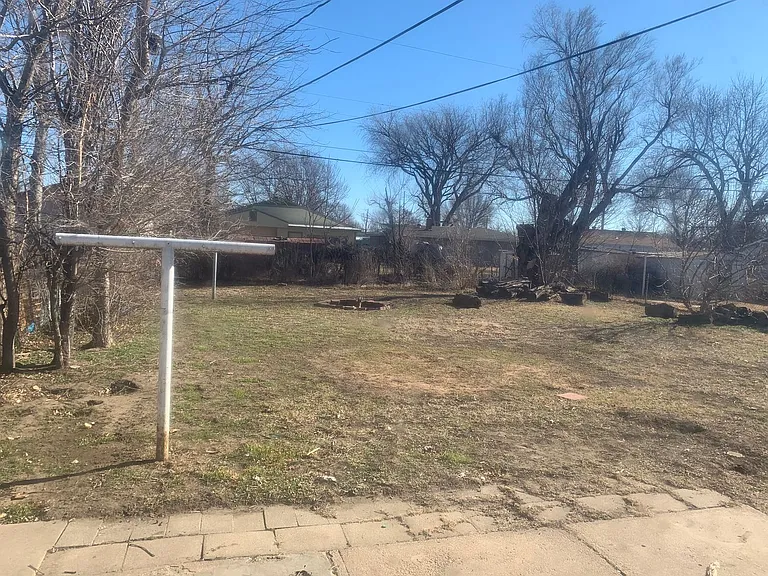 1928 S Millwood Ave — Photo 18