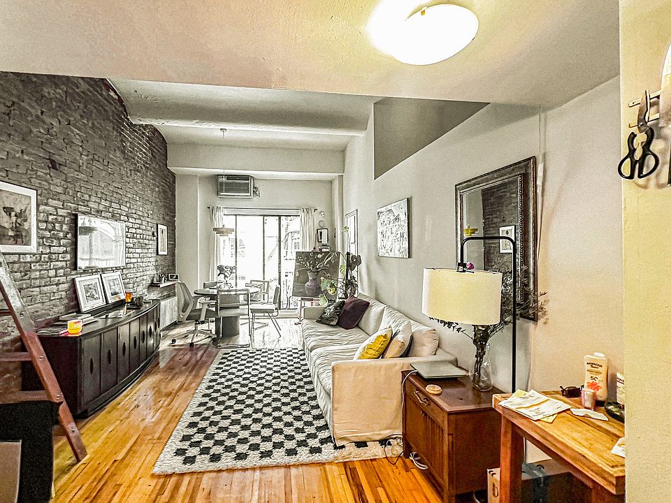 1st image of 40 E 12th St APT 6C