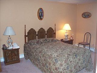 2nd image of 7 Honey Dr
