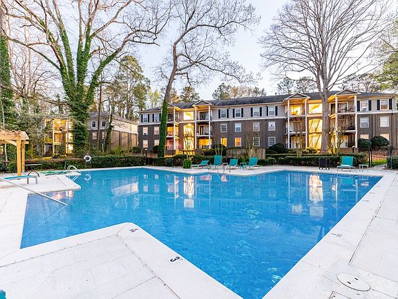 4th image of 100 Chattahoochee Cir #236e12a87