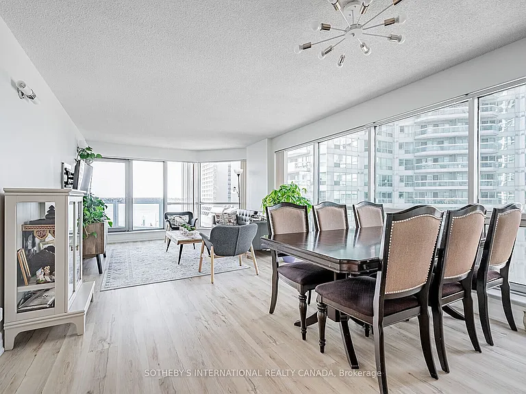 10 Yonge St #1012 — Photo 7
